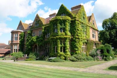 De Vere Horwood Estate De Vere Horwood Estate