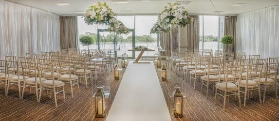 De Vere Cotswold Water Park De Vere Cotswold Water Park