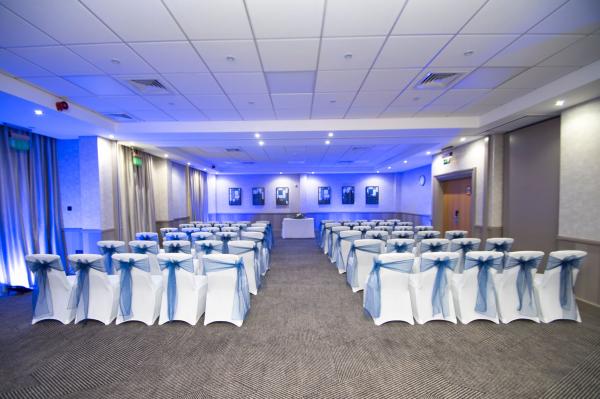 DoubleTree by Hilton Edinburgh Airport DoubleTree by Hilton Edinburgh Airport