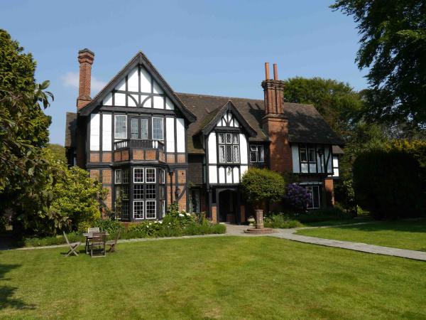 Tudor Grange Hotel | Wedding Venue in Bournemouth | For Better For Worse