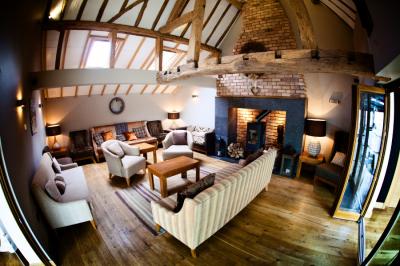 Redhouse Barn Wedding Venue Worcestershire Fbfw