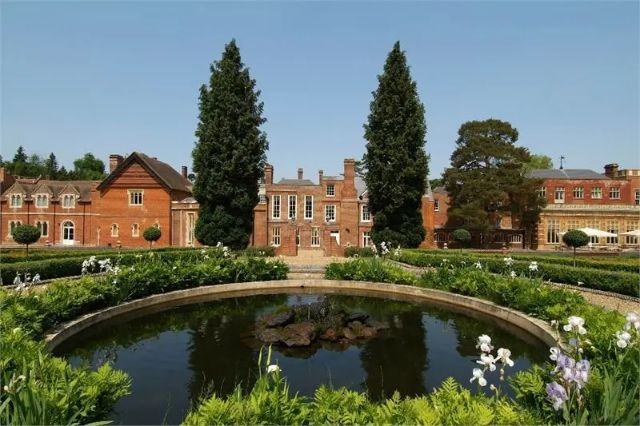 Top Last Minute Venues For Your Spring Wedding Wotton House 2