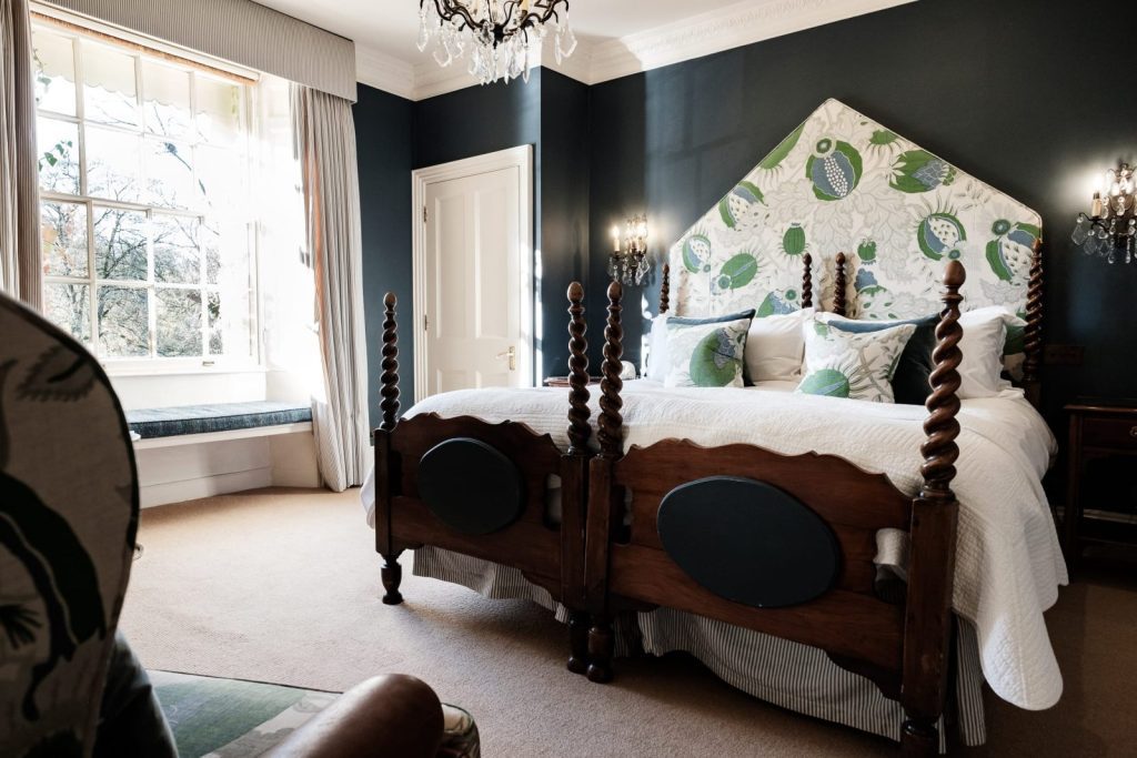 Beautiful Wedding Venues with Accommodation Kingfisher EX ZIP (1) 2