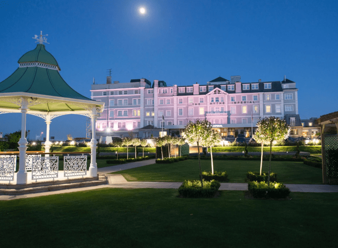 Of The Best Asian Wedding Venues In The UK Background (1) 10
