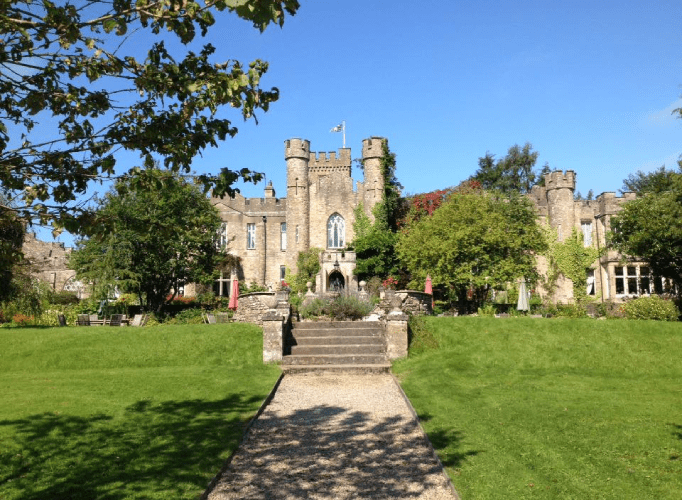 UK Countryside Wedding Venues For Your Big Day Background (23) 8