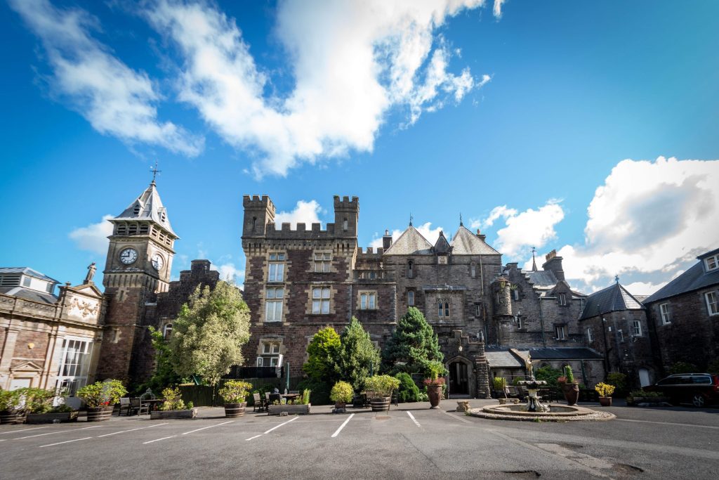 of the Best Asian Wedding Venues in the UK Daisy and Jamie scaled 16