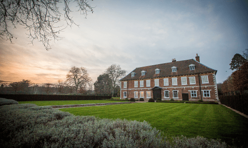 Affordable (Yet Stylish) Wedding Venues in Kent Hall Place & Gardens 2