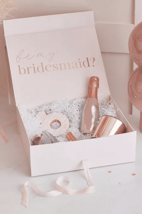 Our Favourite ‘Will You Be My Bridesmaid?’ Gifts bridesmaid box 4