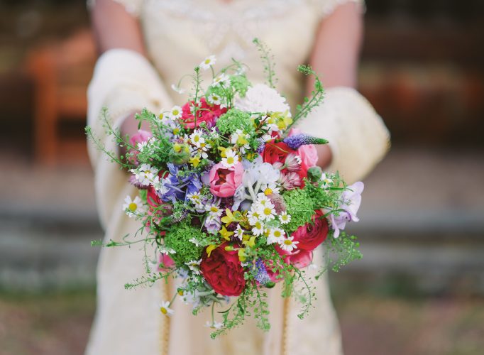 Stunning Wedding Bouquets For Every Season Summer 2