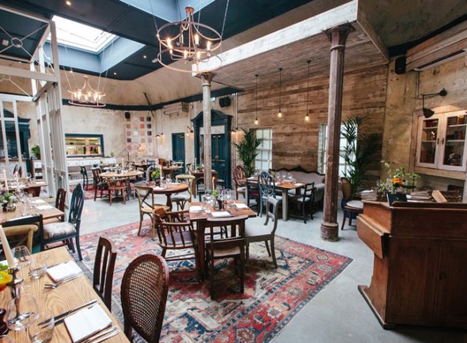 Showstopping Wedding Venues In London The Bull and Gate 15