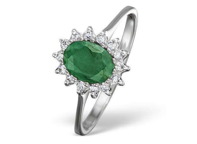 The Ultimate Guide To Emerald Engagement Rings 5