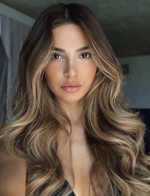 Gorgeous Bridesmaid Hairstyles for Basic Curls 46