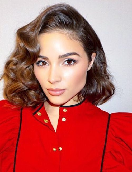 Gorgeous Bridesmaid Hairstyles for Hollywood Glam 37