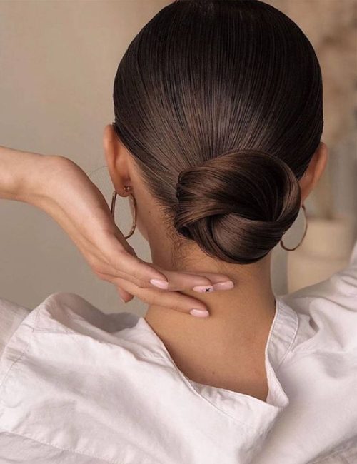 Gorgeous Bridesmaid Hairstyles for Low Sleek Bun 38