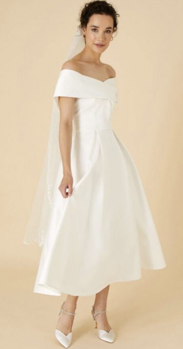 60 of Our Favourite Simple Wedding Dresses for 2023 | For Better For Worse