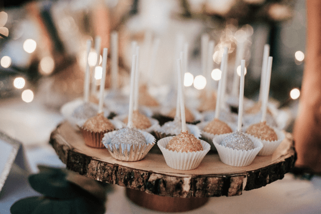Clever Ways to Save Money on Your Wedding Outside Cake 12