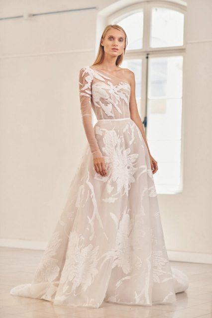 of the Best Summer Wedding Dresses for Mira Zwillinger 29