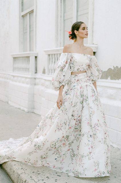 of the Best Summer Wedding Dresses for Monique Lhuillier 22