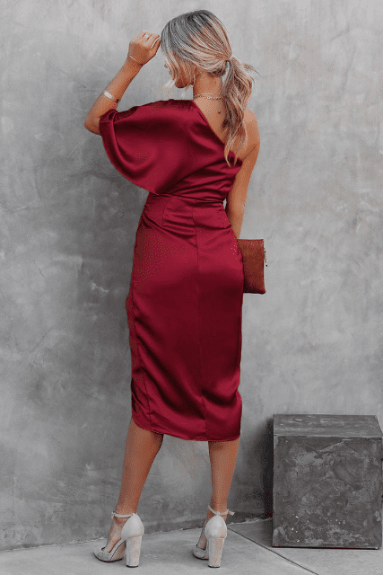 of the Best Burgundy Bridesmaid Dresses for 17
