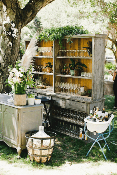 Summer Weddings: Ideas You’ll Want To Steal outdoor wedding bar 29