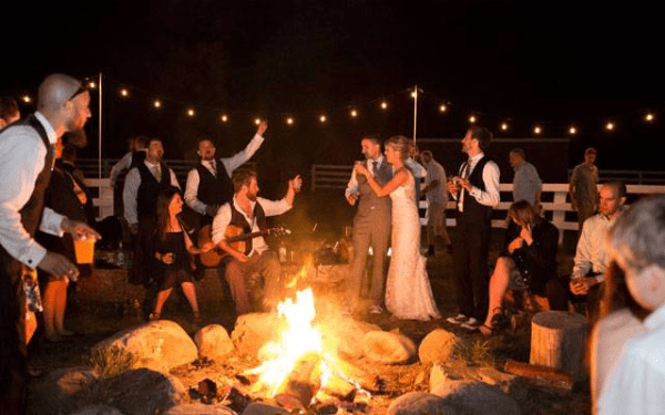 Summer Weddings: Ideas You’ll Want To Steal wedding fire pit 42