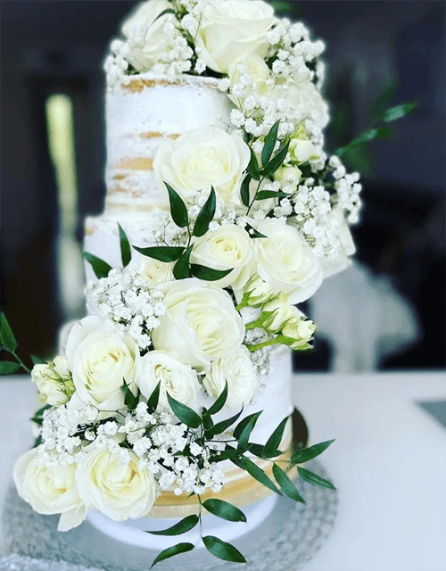 of Our Favourite Naked Wedding Cakes @angie.scakes 17
