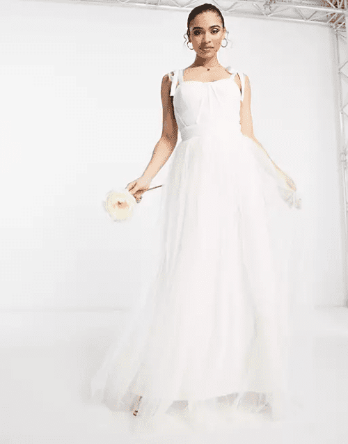 33 Tulle Wedding Dresses for Every Season
