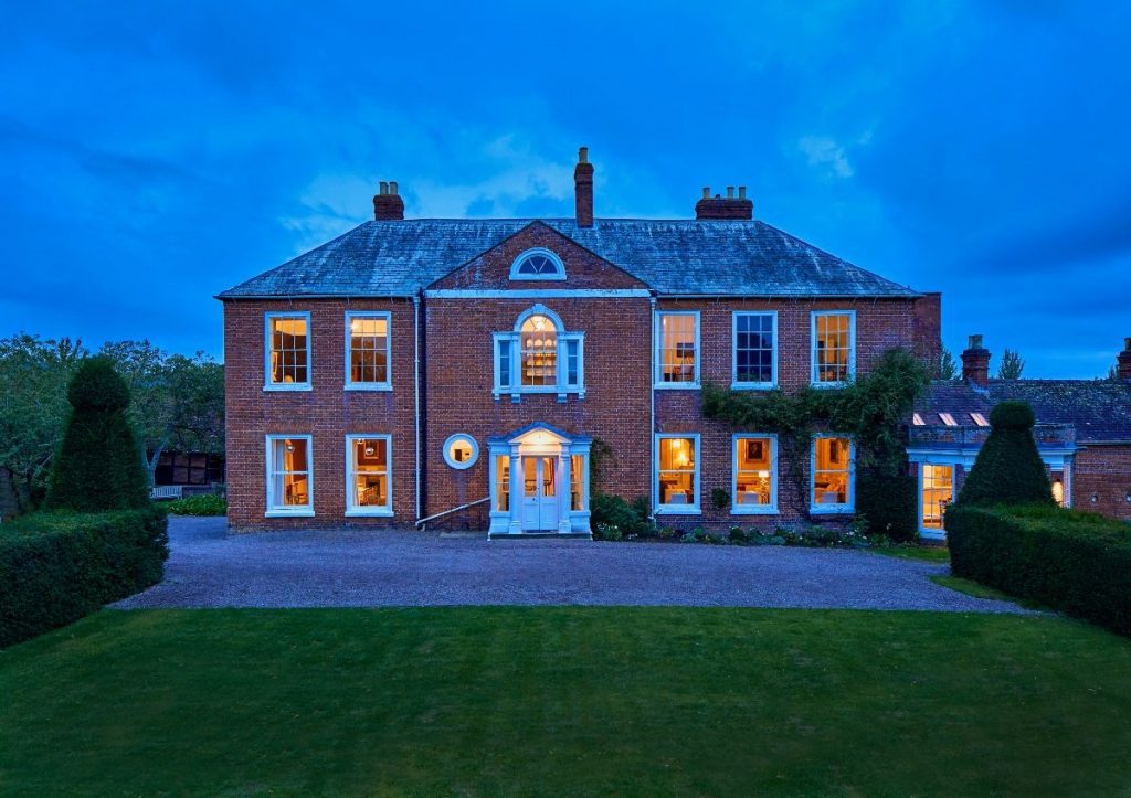 The Best Exclusive Use Wedding Venues Barton+Court+Front+1200 (2) 4
