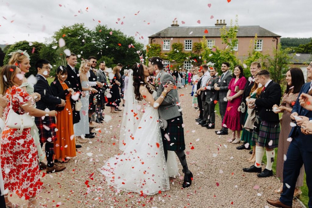 The Best Exclusive Use Wedding Venues original EE6441D2 A484 B894 0EF542E6E98F 1200x800 1