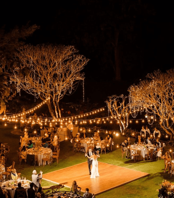 How to Make the Most of an Outdoor Wedding Venue (Whatever the Weather) Screenshot 1