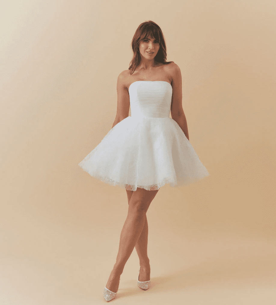 Stunning Registry Office Wedding Dresses for the Modern Bride Screenshot 7