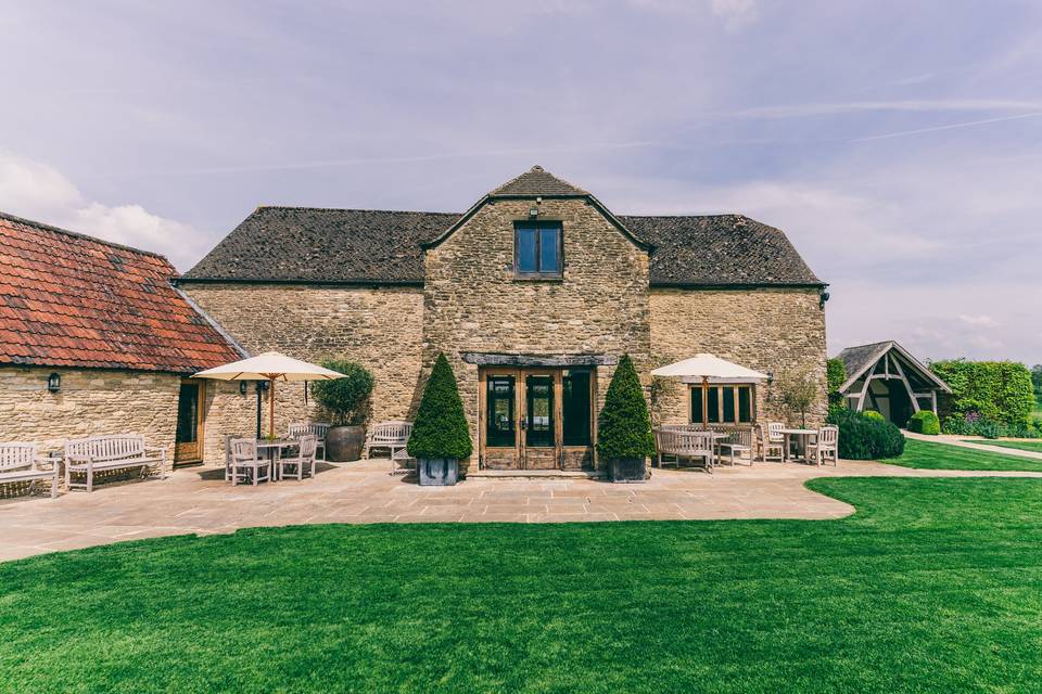 Why Flexible Catering Matters: Venues That Let You Choose the Food You Really Want rob tarren photography 4